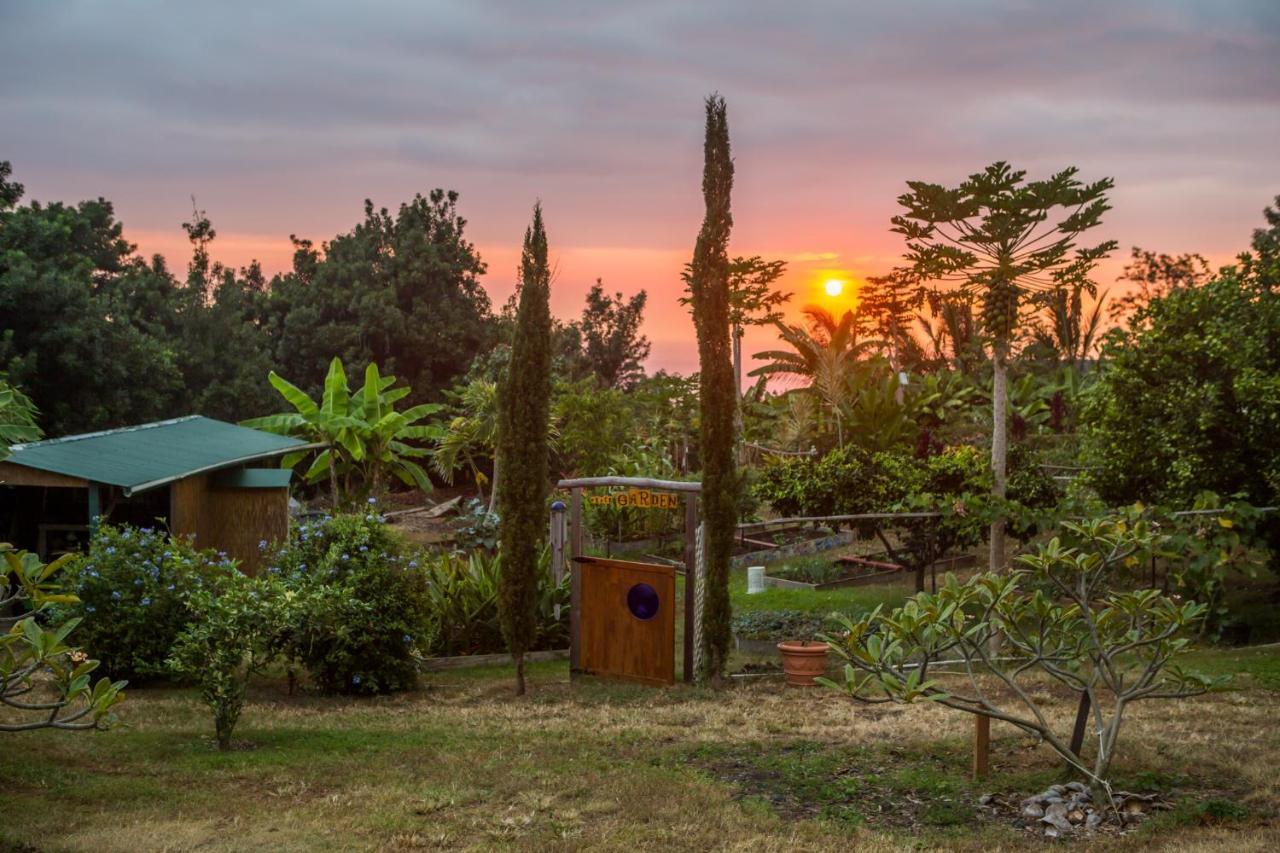 Banyan Tree Sanctuary Guest House Kalaoa ภายนอก รูปภาพ
