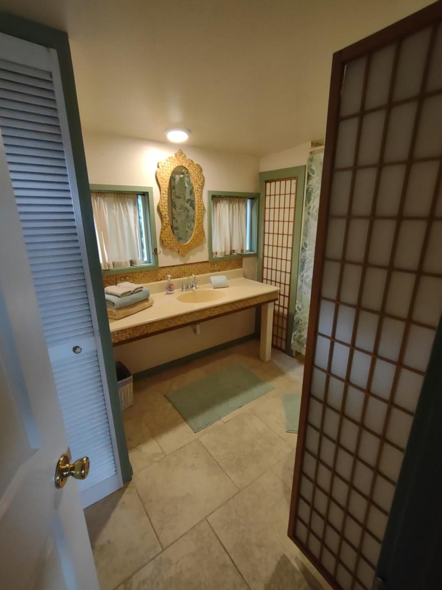 Banyan Tree Sanctuary Guest House Kalaoa ภายนอก รูปภาพ